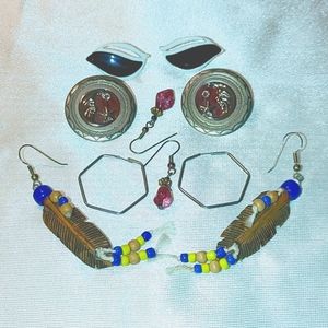 🆓 Free with purchase Earrings lot 5 PRICE DROP costume vintage pierced